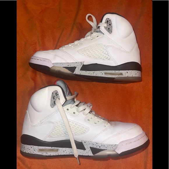 Jordan’s - Picture 2 of 4